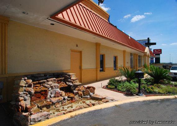 Hotel Elev8 Conroe Luaran gambar