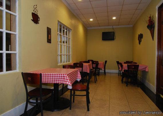 Hotel Elev8 Conroe Restoran gambar