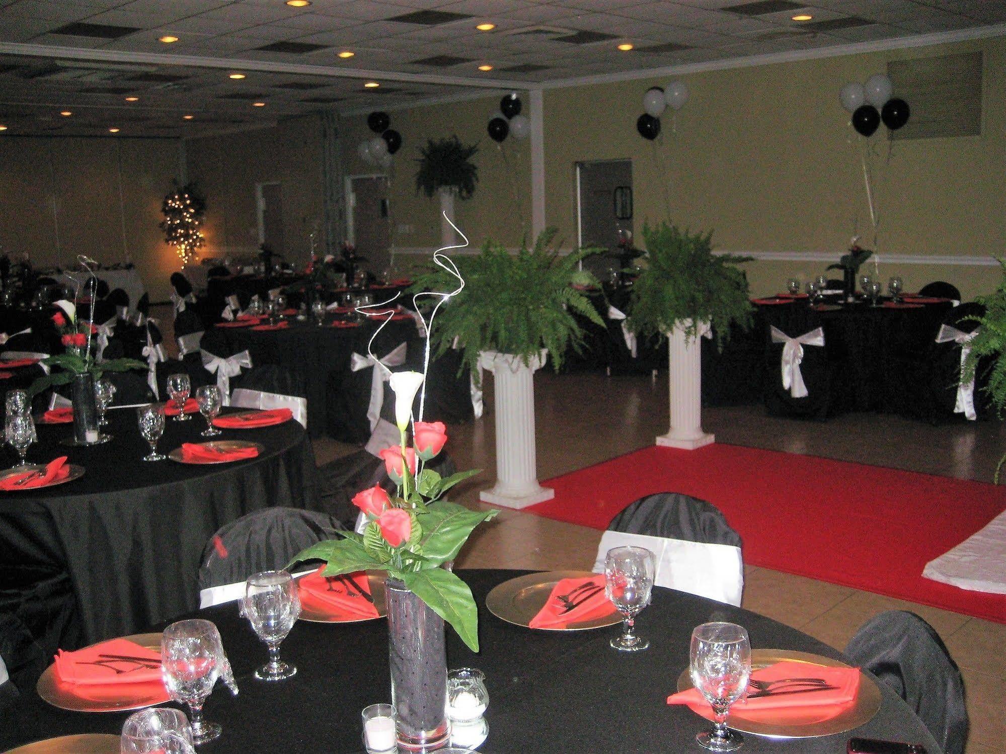 Hotel Elev8 Conroe Luaran gambar