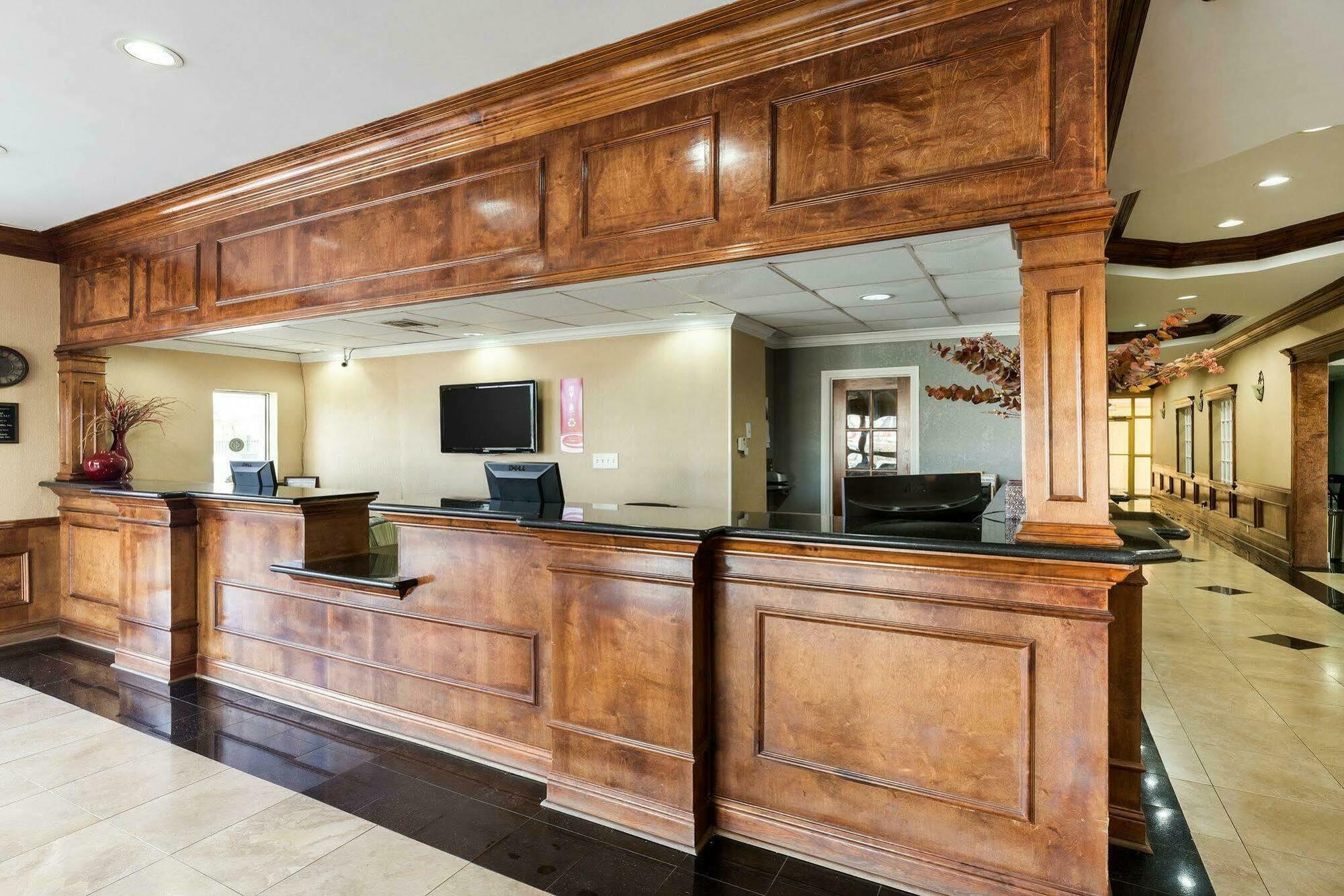 Hotel Elev8 Conroe Luaran gambar