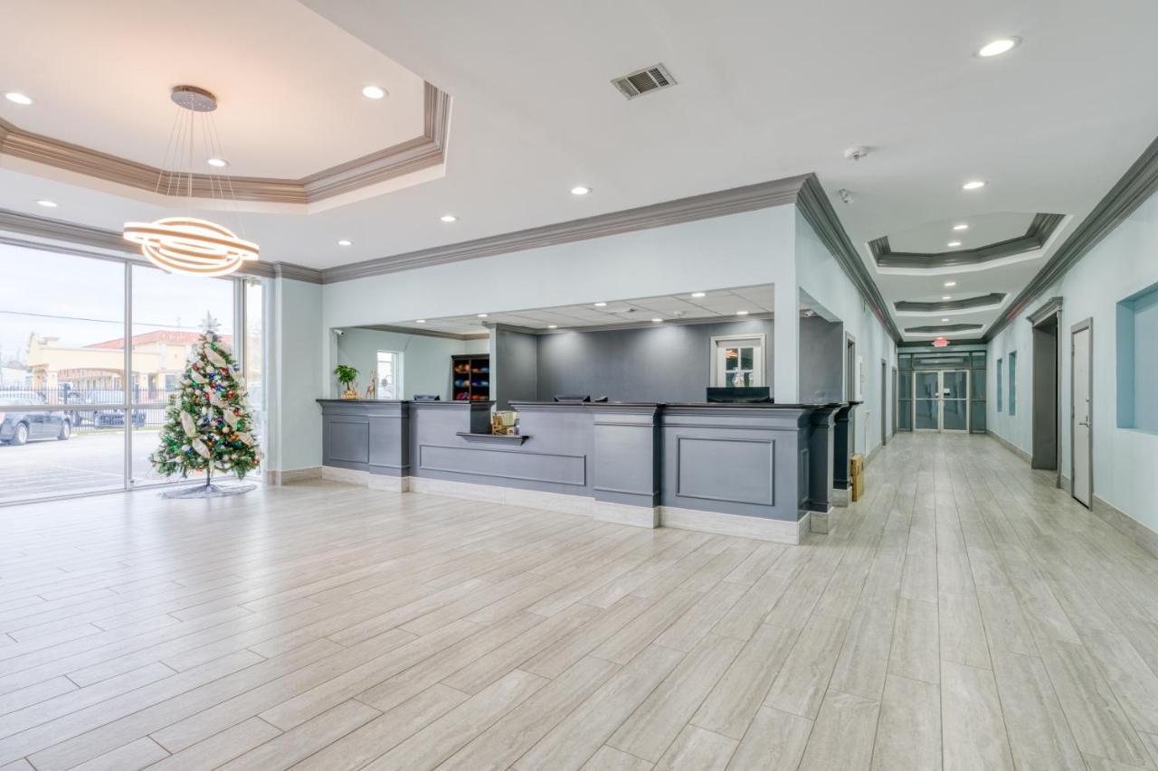 Hotel Elev8 Conroe Luaran gambar